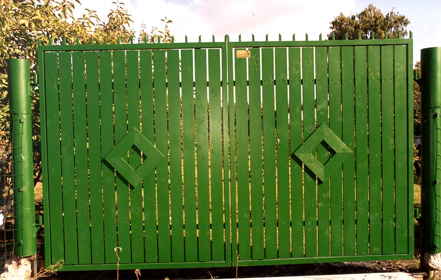 Tiibvaravad aiad varavad varavaautomaatika paigaldus hooldus remont pult