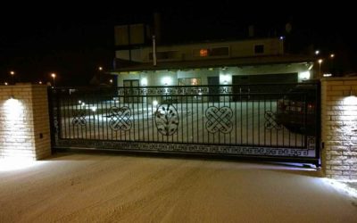 sepistatud liugvärav