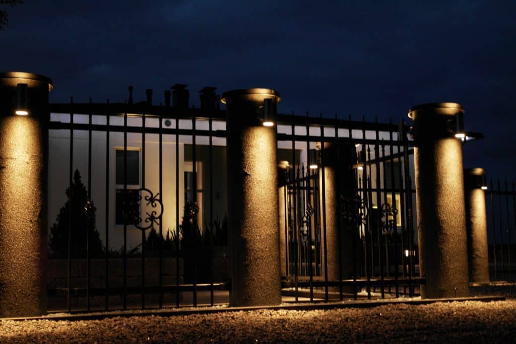 Tiibvaravad aiad varavaautomaatika paigaldus hooldus remont pult